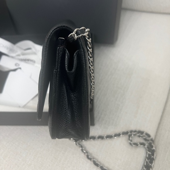 Chanel WOC SHW - Picture 5 of 14